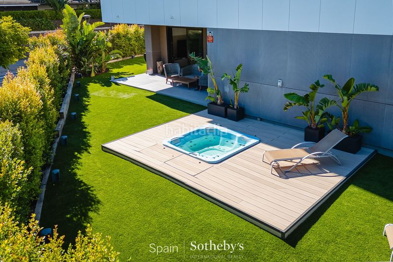 Foto f2e5d4b0-3e4b-4f47-9452-fc659af44cb1. Apartament amb aparcament piscina a Aiguadolç - Sant Sebastià Sitges