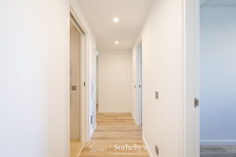 Foto f55c7efb-059e-411c-b815-b0e62bd0ffd3. Apartament amb aparcament piscina a Aiguadolç - Sant Sebastià Sitges