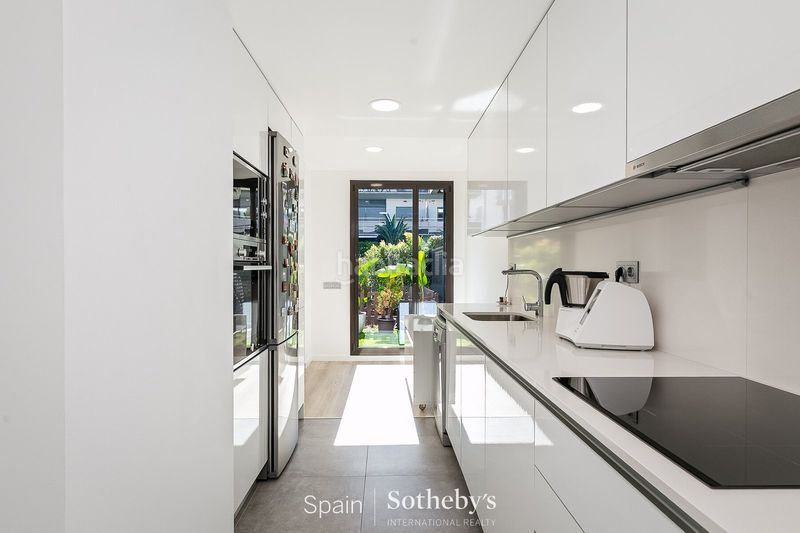 Foto fde99e73-e7f7-40d6-929e-814e77866616. Apartament amb aparcament piscina a Aiguadolç - Sant Sebastià Sitges