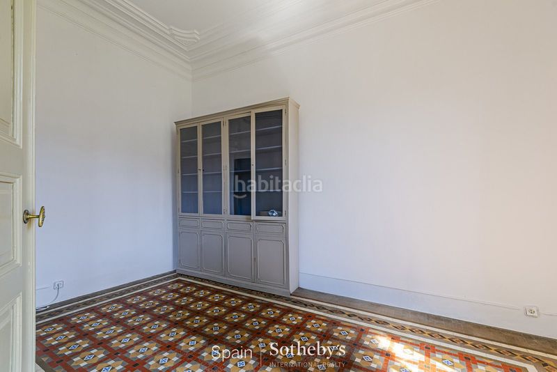 Foto 1f87c520-c962-445d-99bb-96ba3de995ff. Apartament amb calefacció a Dreta de l´Eixample Barcelona