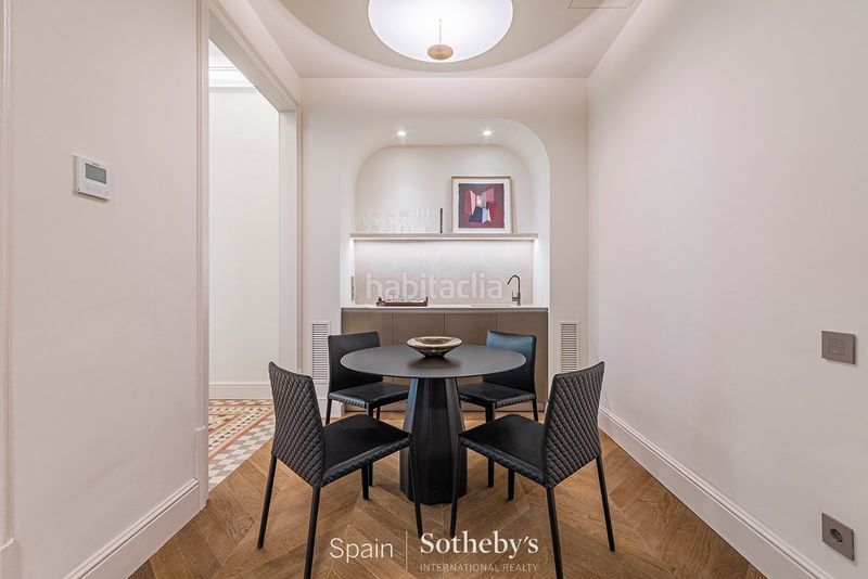 Foto bd9c44f3-2df3-470c-b3f0-99e8dbbafc2a. Apartament amb calefacció a Dreta de l´Eixample Barcelona