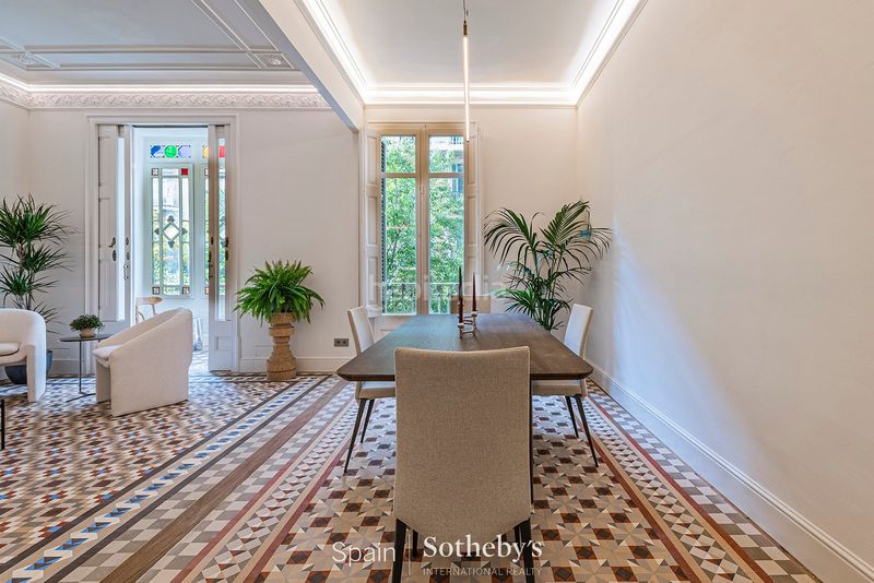 Foto ca62e4f8-f681-484e-a81b-bcfb4cff4ddf. Apartament amb calefacció a Dreta de l´Eixample Barcelona