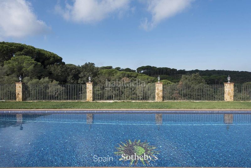 Foto fc37f619-3cbe-4223-b193-da03c0888af4. Masia amb calefacció aparcament piscina a Centre-Platja Platja d´Aro