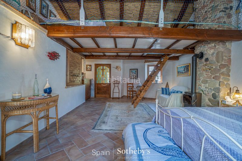 Foto 432013f7-9500-4959-b3ca-7e35b95317cb. Casa aparellada amb calefacció aparcament a Castelló d´Empúries