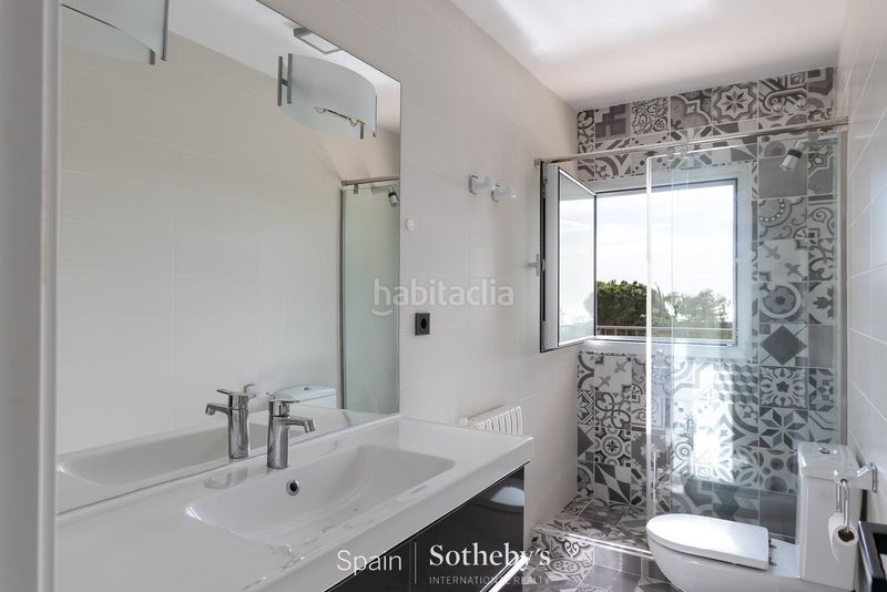 Foto a18c5632-5279-4e05-a348-3386d81b65cd. Casa con riscaldamento parcheggio piscina in Cabrils