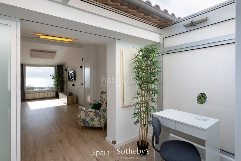 Foto fa087c92-13aa-4ad6-b09a-6ad502545fb0. Casa con riscaldamento parcheggio piscina in Cabrils