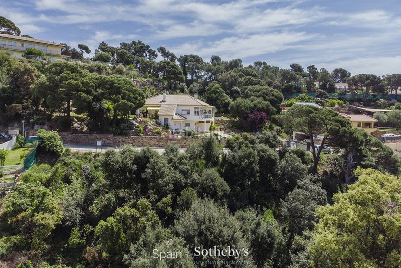 Foto bd98fa80-8f2d-483b-b0ae-08dd48fe0ae4. Terreny residencial a Santa Maria de Llorell Tossa de Mar