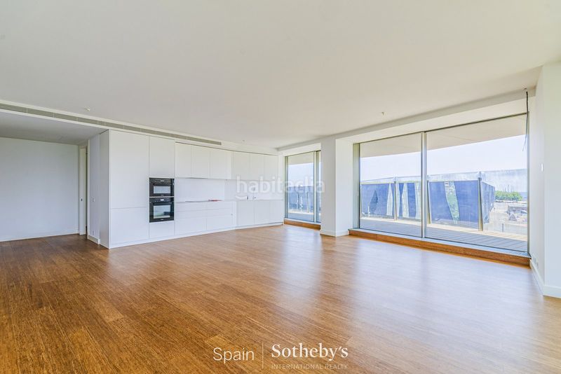 Foto 10491921-1d00-42b2-9102-6bd80963fb71. Apartament amb calefacció aparcament piscina a Provençals del Poblenou Barcelona