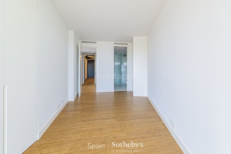 Foto dc72a716-9f8f-403a-9333-7665e2cb8a7f. Apartament amb calefacció aparcament piscina a Provençals del Poblenou Barcelona