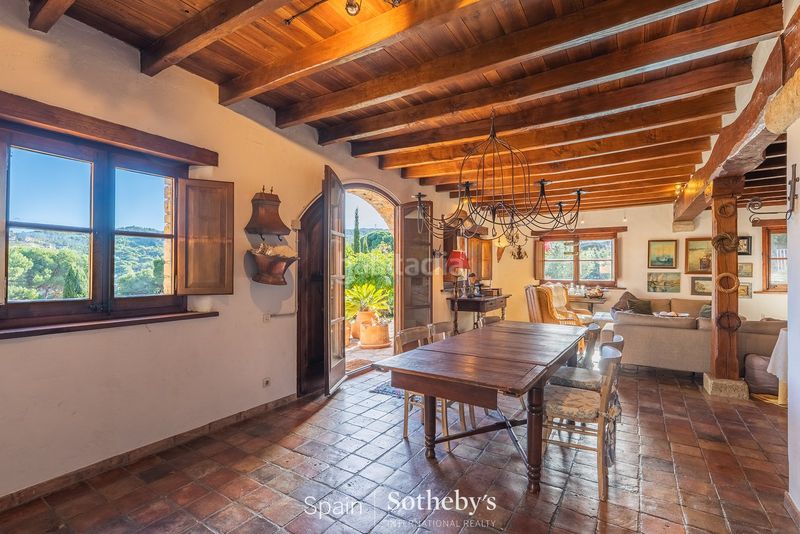 Foto 8b16ce6c-8d0d-4136-9b33-2e76294c28b3. House in carrer sa punta negra 15 in Sa Riera-Sa Fontansa Begur