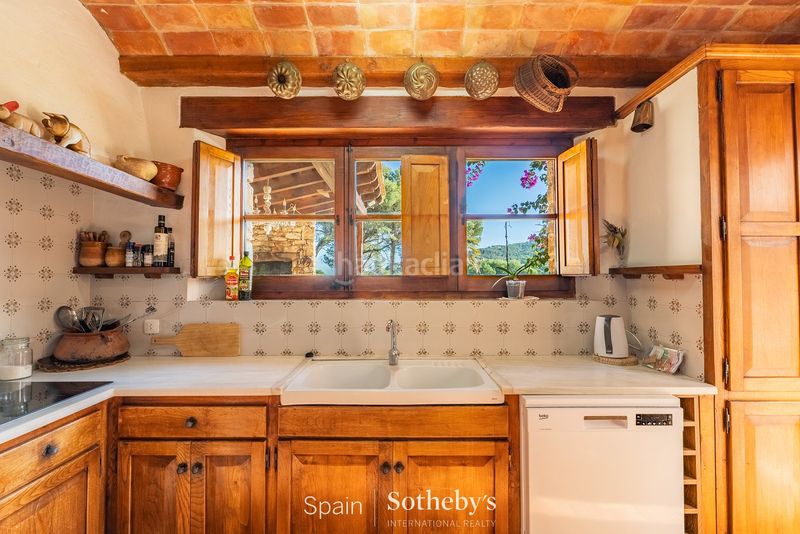 Foto a2ea8ad5-02a7-484b-ab74-b37e2adc7f6b. House in carrer sa punta negra 15 in Sa Riera-Sa Fontansa Begur
