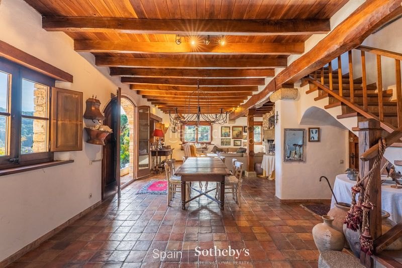 Foto e6dc9ea7-cb2a-4f16-90d6-cb920c745ce1. House in carrer sa punta negra 15 in Sa Riera-Sa Fontansa Begur