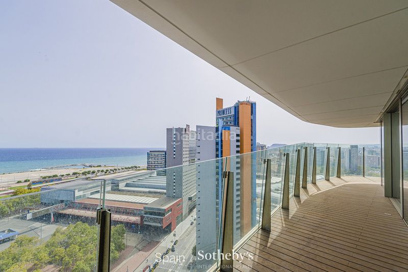 Foto 2b853734-9503-4f4c-ae2c-ccb8ba04f7c9. Apartament amb calefacció aparcament piscina a Provençals del Poblenou Barcelona