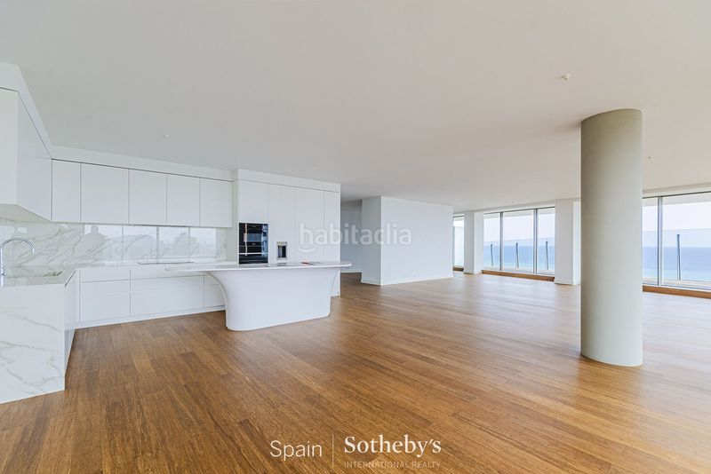 Foto 30f78eb0-7278-4946-9d3c-af9930ea292b. Apartament amb calefacció aparcament piscina a Provençals del Poblenou Barcelona