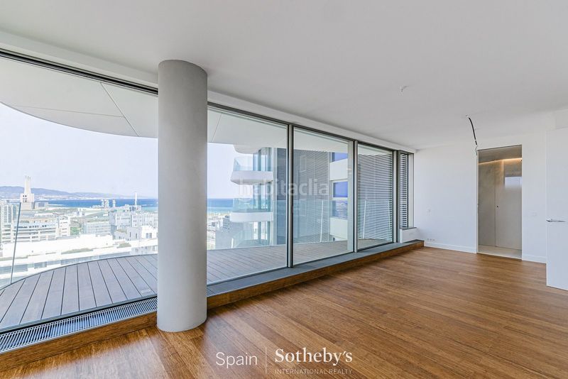 Foto 365700a0-ad2f-49c6-ae1a-34757816cad1. Apartament amb calefacció aparcament piscina a Provençals del Poblenou Barcelona