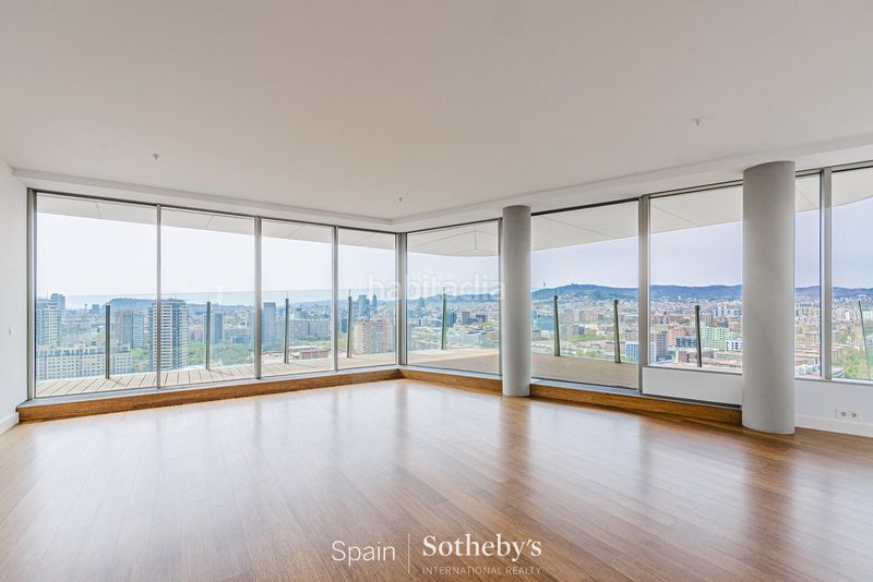 Foto 418ab343-a6cf-464c-9bf0-74862a89a28b. Apartament amb calefacció aparcament piscina a Provençals del Poblenou Barcelona