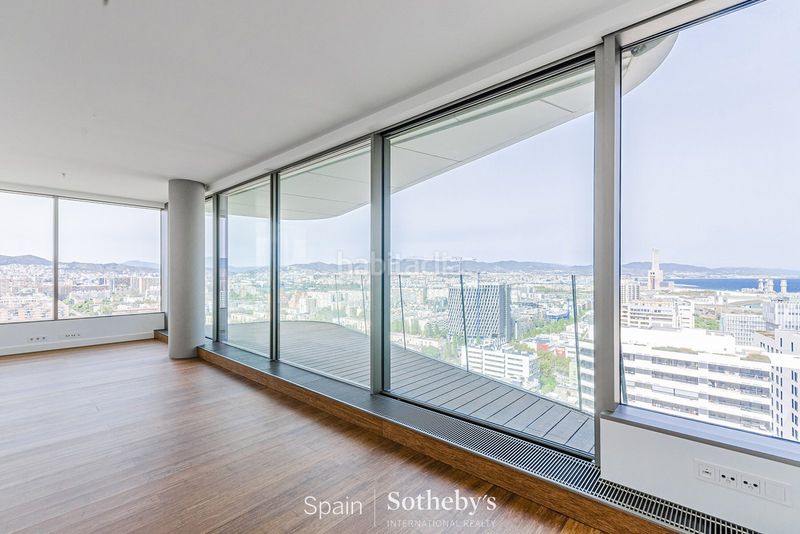 Foto 4dd99325-fca7-487f-bfd1-82156685c9ee. Apartament amb calefacció aparcament piscina a Provençals del Poblenou Barcelona