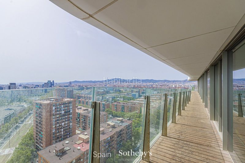 Foto 6def78b3-bfa9-4415-8fb9-df5b2a1de573. Apartament amb calefacció aparcament piscina a Provençals del Poblenou Barcelona