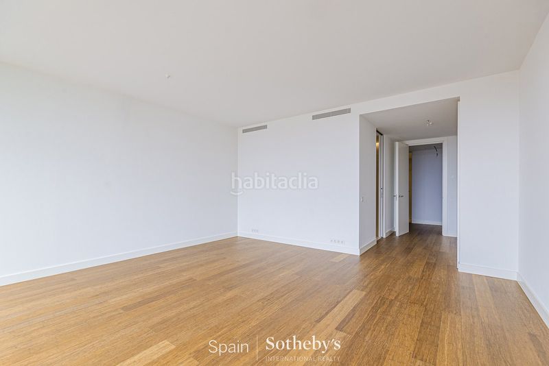 Foto a3ed7844-2728-476f-a6e2-e73965967562. Apartament amb calefacció aparcament piscina a Provençals del Poblenou Barcelona