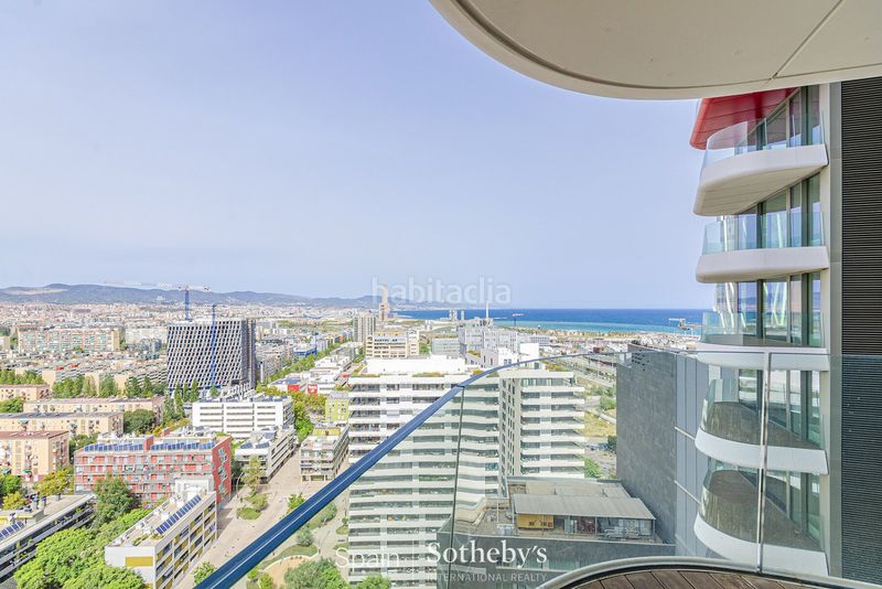 Foto e124af6b-6584-47f1-b0ad-c178aba9cf96. Apartament amb calefacció aparcament piscina a Provençals del Poblenou Barcelona