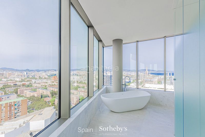 Foto e2b20415-8229-4025-a04e-1e64b4f86485. Apartament amb calefacció aparcament piscina a Provençals del Poblenou Barcelona