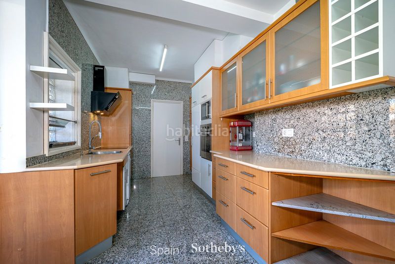 Foto a534f503-e09b-4e1f-9a36-3f071ed86bcf. Casa amb calefacció aparcament piscina a Carmençó Empuriabrava
