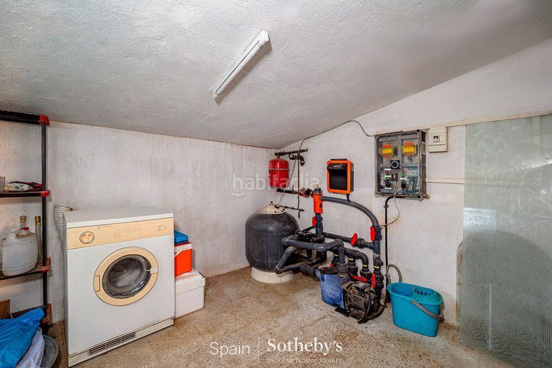 Foto b81b2f8a-dfb9-4614-a4c5-32d5382ee040. Casa amb calefacció aparcament piscina a Carmençó Empuriabrava