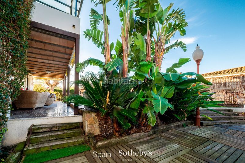 Foto c4d4900c-58ef-4f80-bf6f-95f370de3741. Casa amb calefacció aparcament piscina a Carmençó Empuriabrava