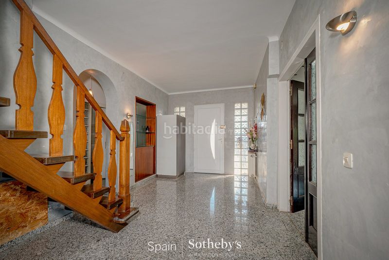 Foto c829b6e1-ea15-4a4e-8beb-994d5dff5b52. Casa amb calefacció aparcament piscina a Carmençó Empuriabrava