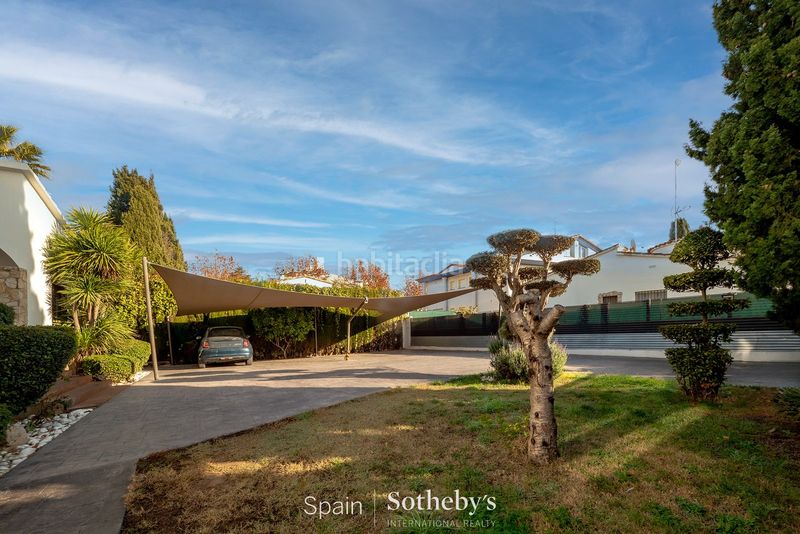 Foto ffd710f7-de27-4b14-bac0-02c931e93afc. Casa amb calefacció aparcament piscina a Carmençó Empuriabrava