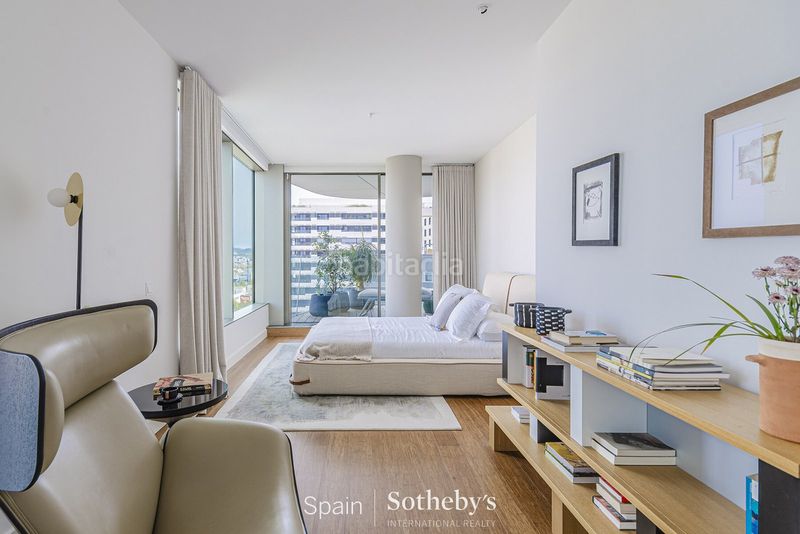 Foto 3d8cb85e-090e-4148-9d87-384f6f14a8fd. Apartament amb calefacció aparcament piscina a Provençals del Poblenou Barcelona