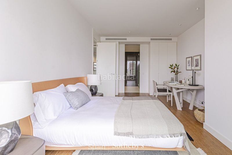 Foto 5aeeb597-b83e-440a-8d02-2f4af55c5c54. Apartament amb calefacció aparcament piscina a Provençals del Poblenou Barcelona