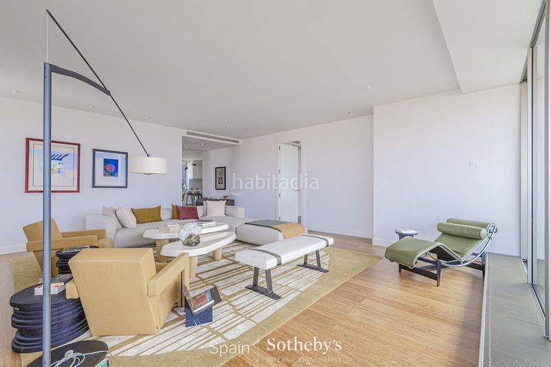 Foto 71772ce7-e733-4772-8c25-980debfeb833. Apartament amb calefacció aparcament piscina a Provençals del Poblenou Barcelona