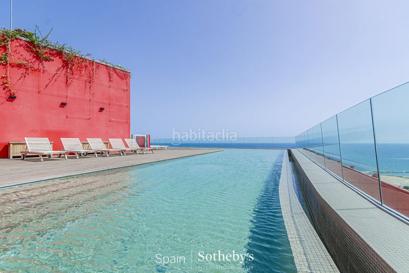 Foto 9bbecea6-4bb9-4d62-8e5a-e2a1fed2e9c0. Apartament amb calefacció aparcament piscina a Provençals del Poblenou Barcelona