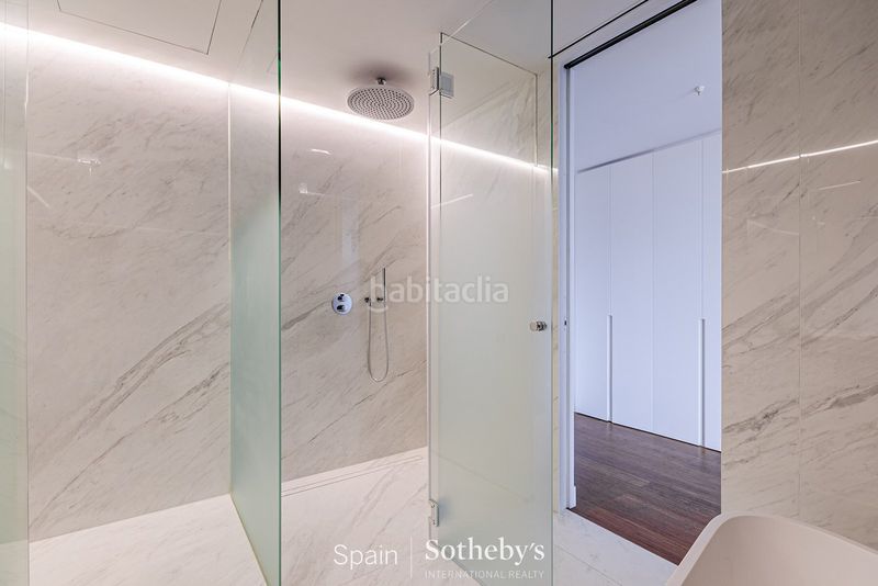 Foto deaef151-6e02-46f8-b035-10cbf473e029. Apartament amb calefacció aparcament piscina a Provençals del Poblenou Barcelona