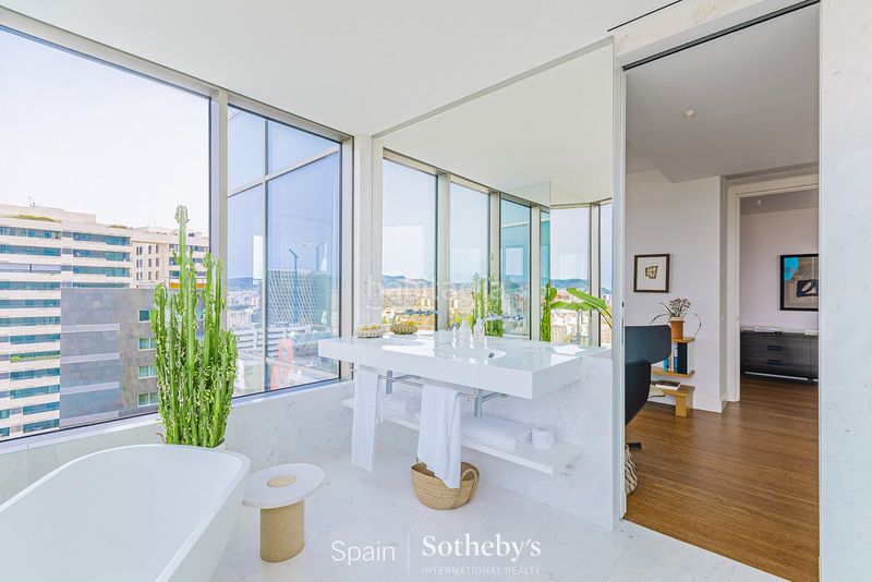 Foto fc168987-5e91-4c97-a607-e9a967eb1beb. Apartament amb calefacció aparcament piscina a Provençals del Poblenou Barcelona