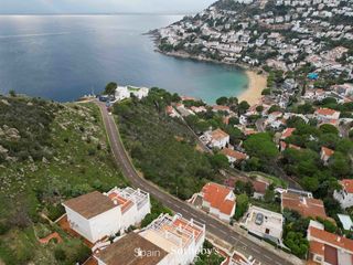 Terreny residencial a Puig Rom-Canyelles-Almadrava