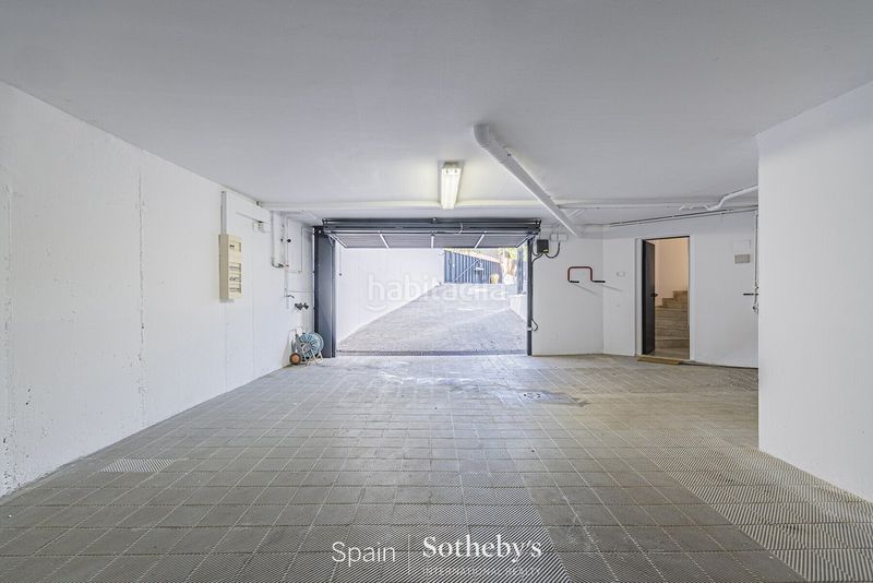 Foto 449f481c-8363-4234-98b9-63adc3e4ec63. Casa amb calefacció aparcament piscina a Vallvidrera - Tibidabo - Les Planes Barcelona