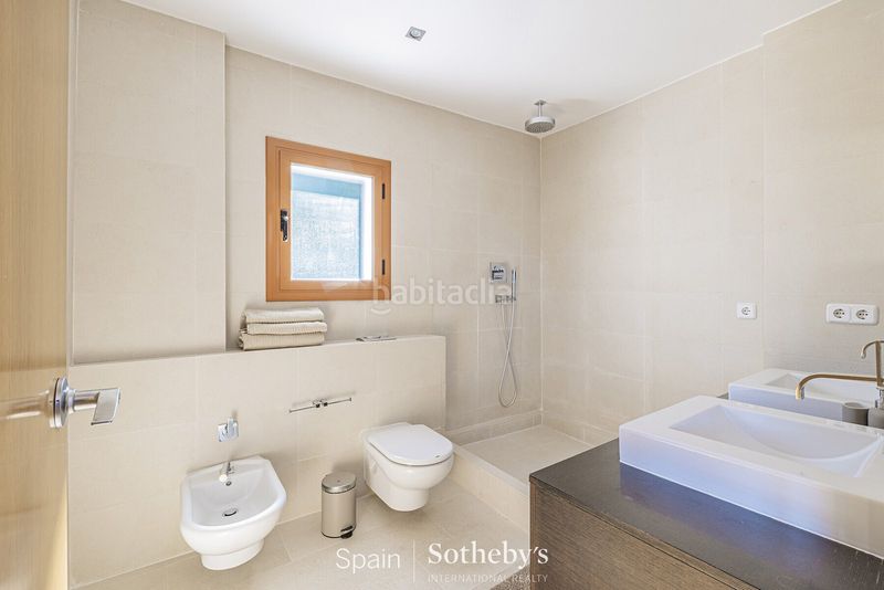 Foto 49736ace-c11e-4bc8-b8ae-252dbfbd3cf8. Casa amb calefacció aparcament piscina a Vallvidrera - Tibidabo - Les Planes Barcelona