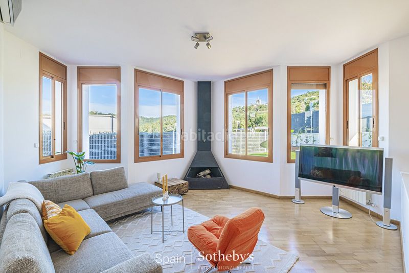 Foto 7dc7b2d6-3033-4409-bed4-4270984a2495. Casa amb calefacció aparcament piscina a Vallvidrera - Tibidabo - Les Planes Barcelona