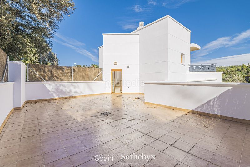 Foto bfe2a7fa-85b4-4c91-8bb0-64453152cdb8. Casa amb calefacció aparcament piscina a Vallvidrera - Tibidabo - Les Planes Barcelona