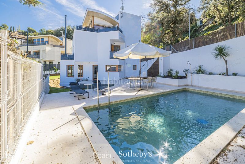Foto ce52660b-e074-4af3-99f7-10f4fa13020d. Casa amb calefacció aparcament piscina a Vallvidrera - Tibidabo - Les Planes Barcelona