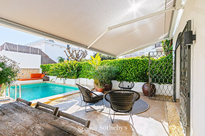 Foto 05369f9a-5376-4169-a6ab-f52d7622355a. Doppelhaus mit heizung pool in Centre Sitges