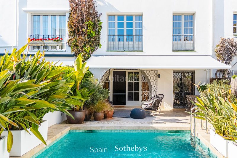Foto f101a558-df9a-4fd9-bff2-6ab603c0dfff. Doppelhaus mit heizung pool in Centre Sitges