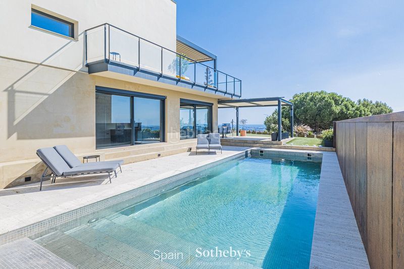 Foto 47e1d167-c644-4ef4-b290-e929c070d104. Casa amb calefacció aparcament piscina a La Miranda Esplugues de Llobregat