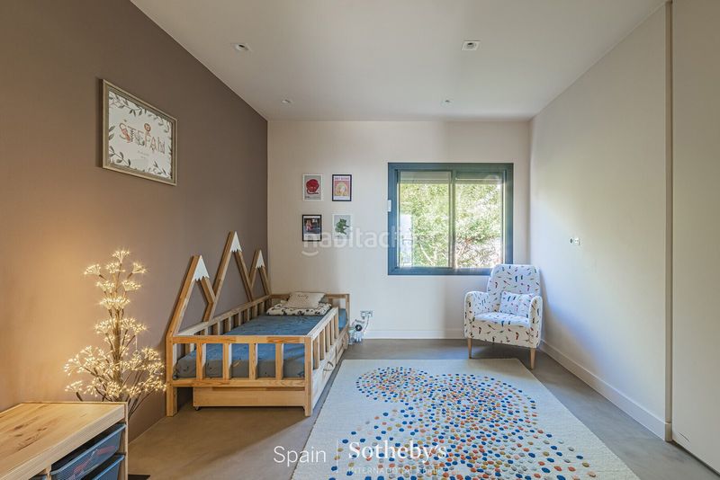Foto 65c25b5b-9893-43d7-84ef-7b2bc86e1bfe. Casa amb calefacció aparcament piscina a La Miranda Esplugues de Llobregat