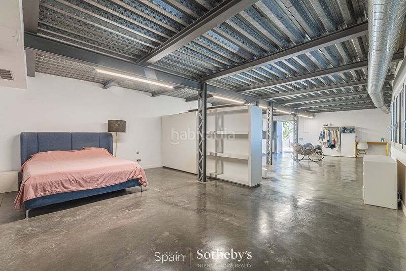 Foto a6db86b0-277f-406a-947a-5c77d495ea88. Casa amb calefacció aparcament piscina a La Miranda Esplugues de Llobregat