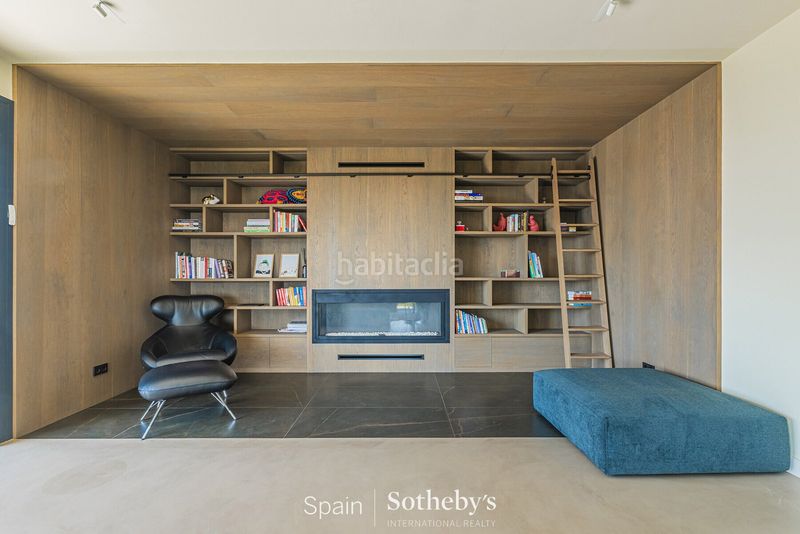 Foto ee79a0c9-af92-4984-85a9-d5a2c404d1e6. Casa amb calefacció aparcament piscina a La Miranda Esplugues de Llobregat