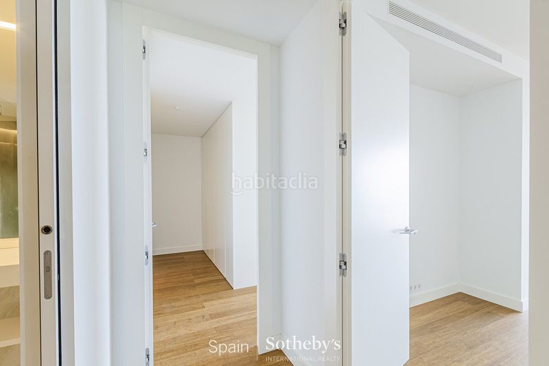 Foto d6e6911d-d820-4bad-904a-1d8655bf0df1. Piccolo appartamento con riscaldamento parcheggio piscina in Barcelona