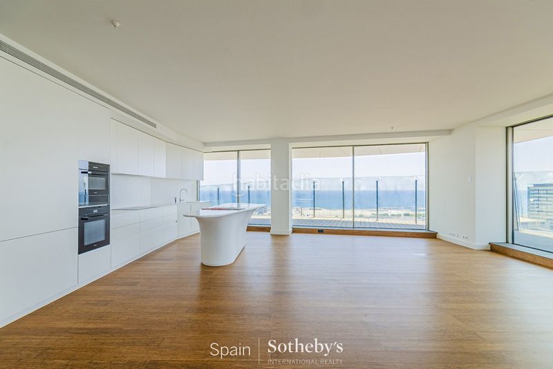 Foto d989085e-fa56-44e0-af20-f2493374366e. Piccolo appartamento con riscaldamento parcheggio piscina in Barcelona